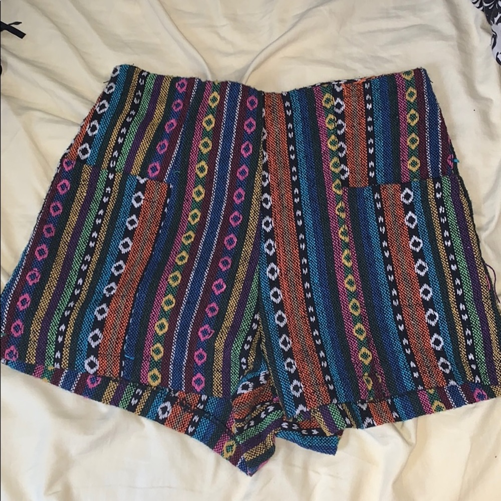 Aztec shorts !